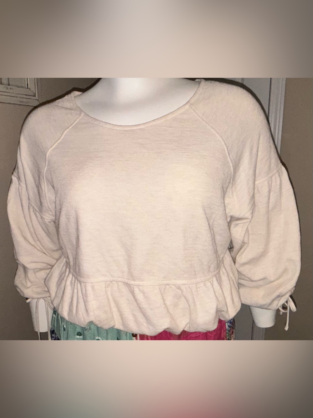 Aerie "Endless Summer" Cropped
Sweatshirt Sz XL EUC